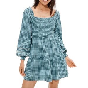 American Eagle gingham smocked long-sleeved dress - large